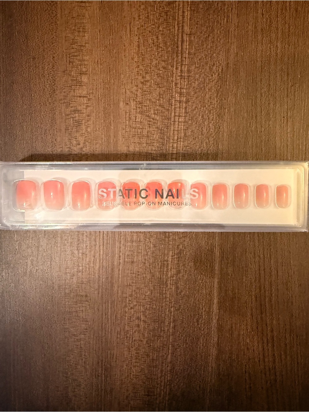 STATIC NAILS Reusable Press-On Nails in Coral Pink